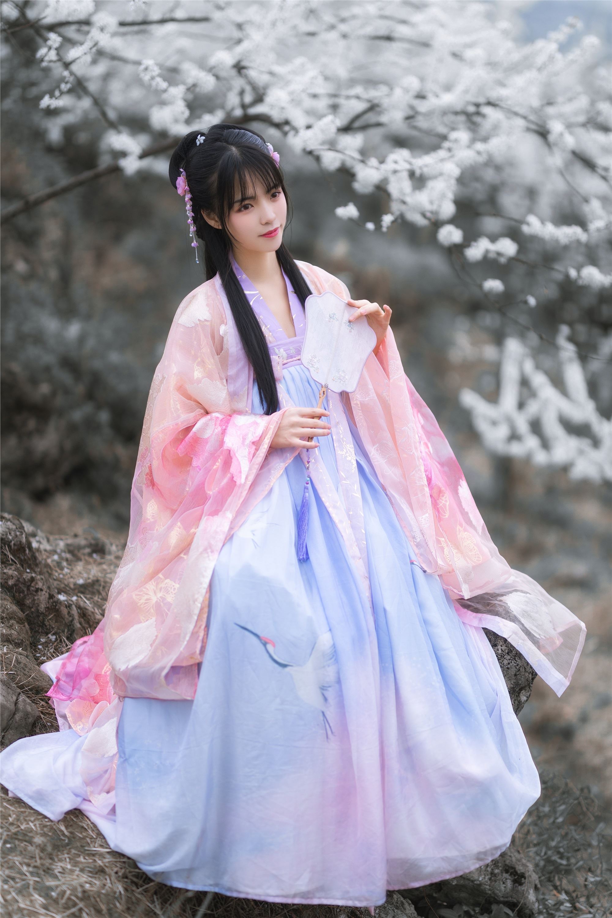 YITUYU艺图语 2021.08.28 杏花弦外雨 赵瑞洁_ez